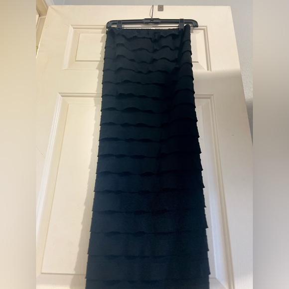 Extra Long Union of Angels Chic Black Ruffled Maxi Skirt - Picture 4 of 8